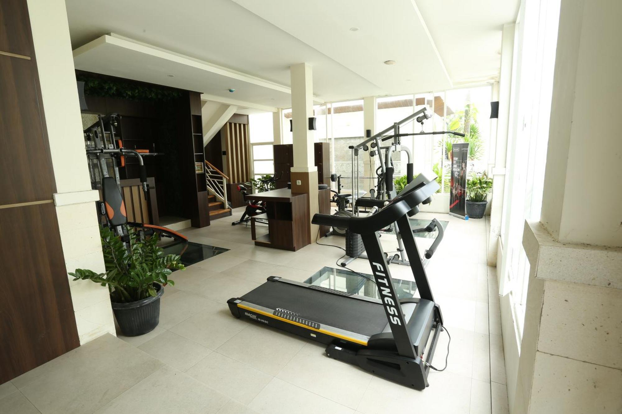 Luminor Hotel Banyuwangi By Wh מראה חיצוני תמונה