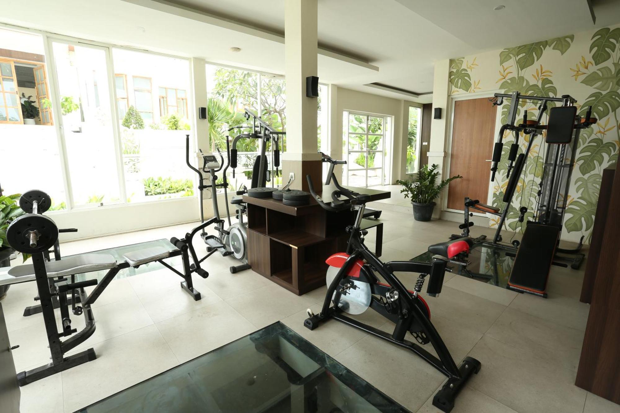 Luminor Hotel Banyuwangi By Wh מראה חיצוני תמונה
