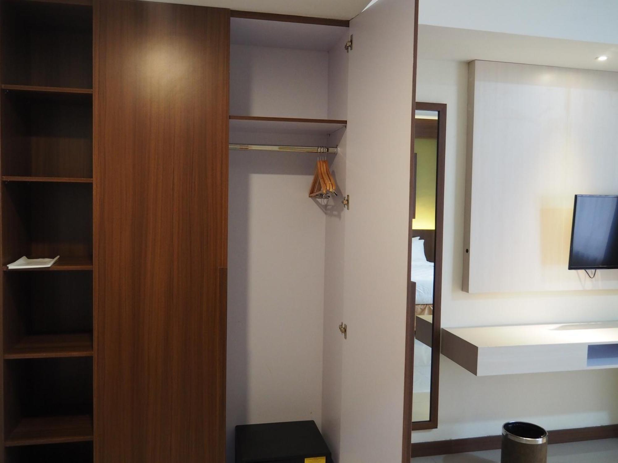 Luminor Hotel Banyuwangi By Wh מראה חיצוני תמונה