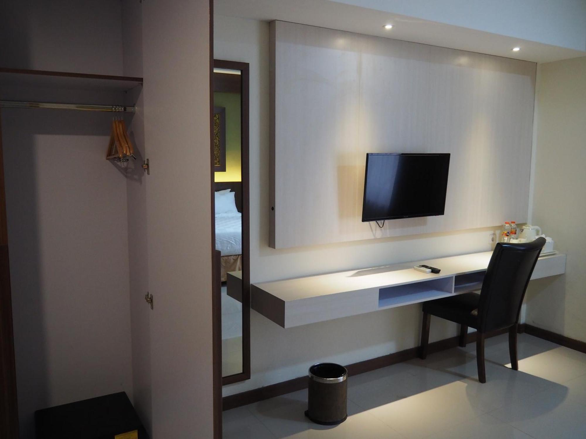 Luminor Hotel Banyuwangi By Wh מראה חיצוני תמונה