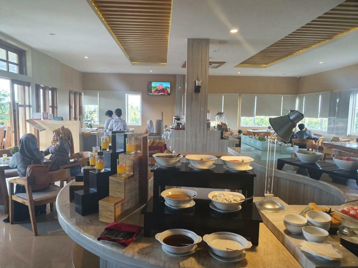 Luminor Hotel Banyuwangi By Wh מראה חיצוני תמונה