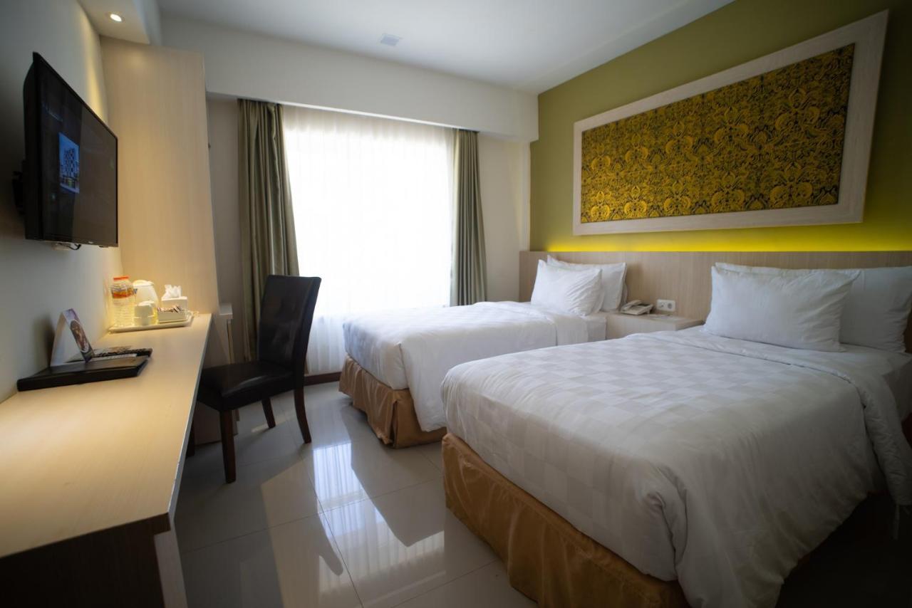 Luminor Hotel Banyuwangi By Wh מראה חיצוני תמונה